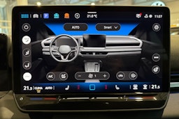 met. punainen Volkswagen T-Roc 2026 kuva 33.