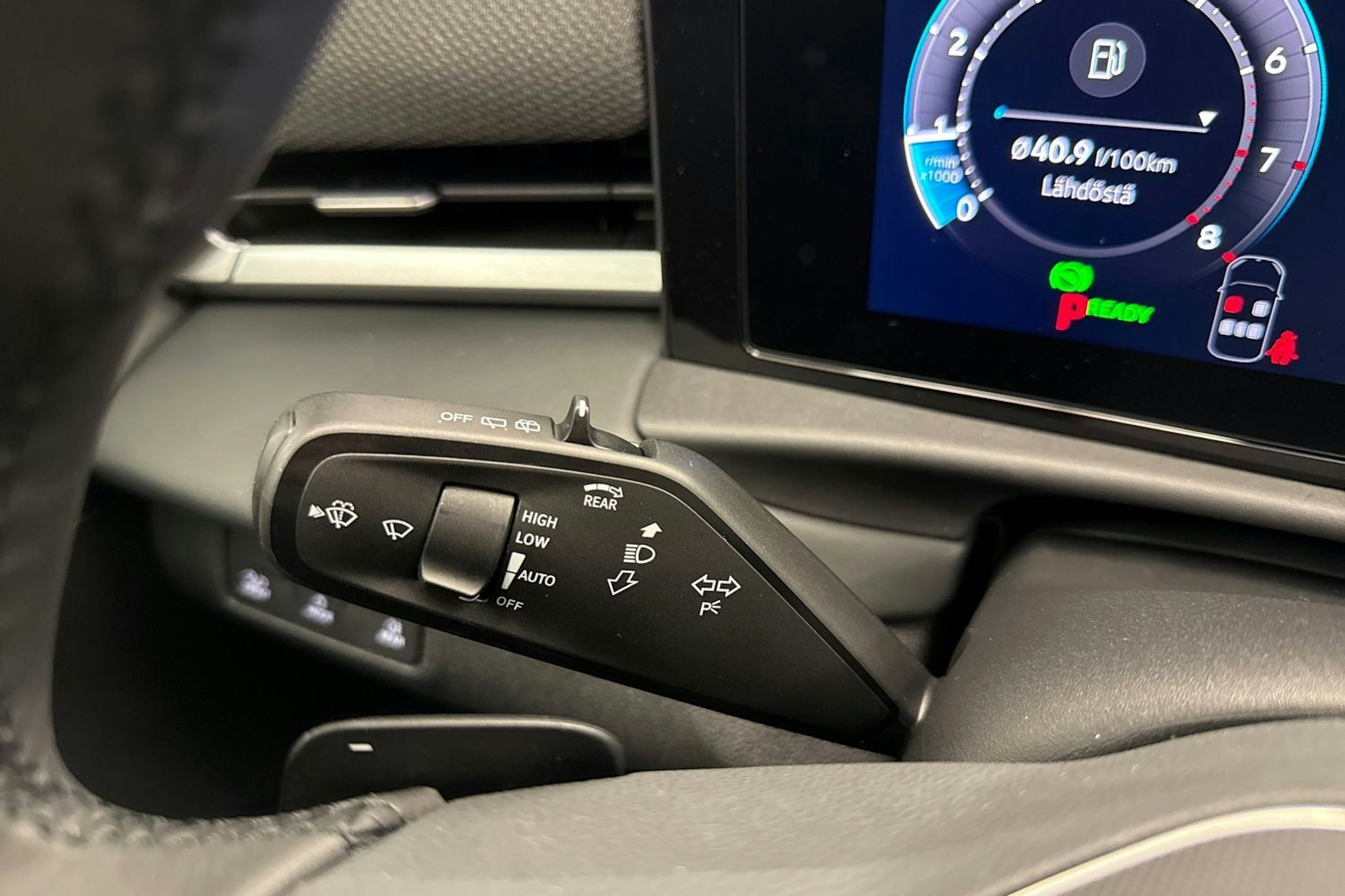 met. sininen Volkswagen T-Roc 2026 kuva 16.