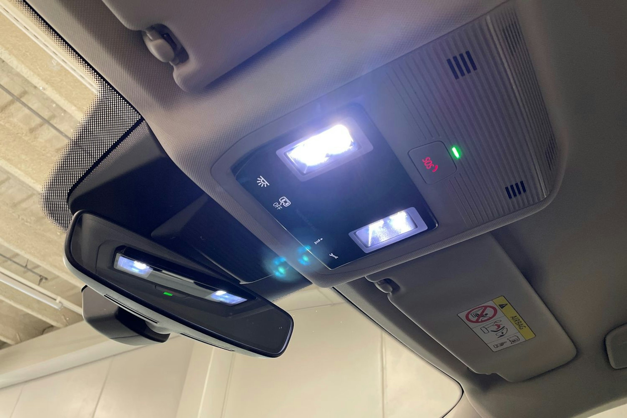 valkoinen Volkswagen T-Roc 2026 kuva 18.