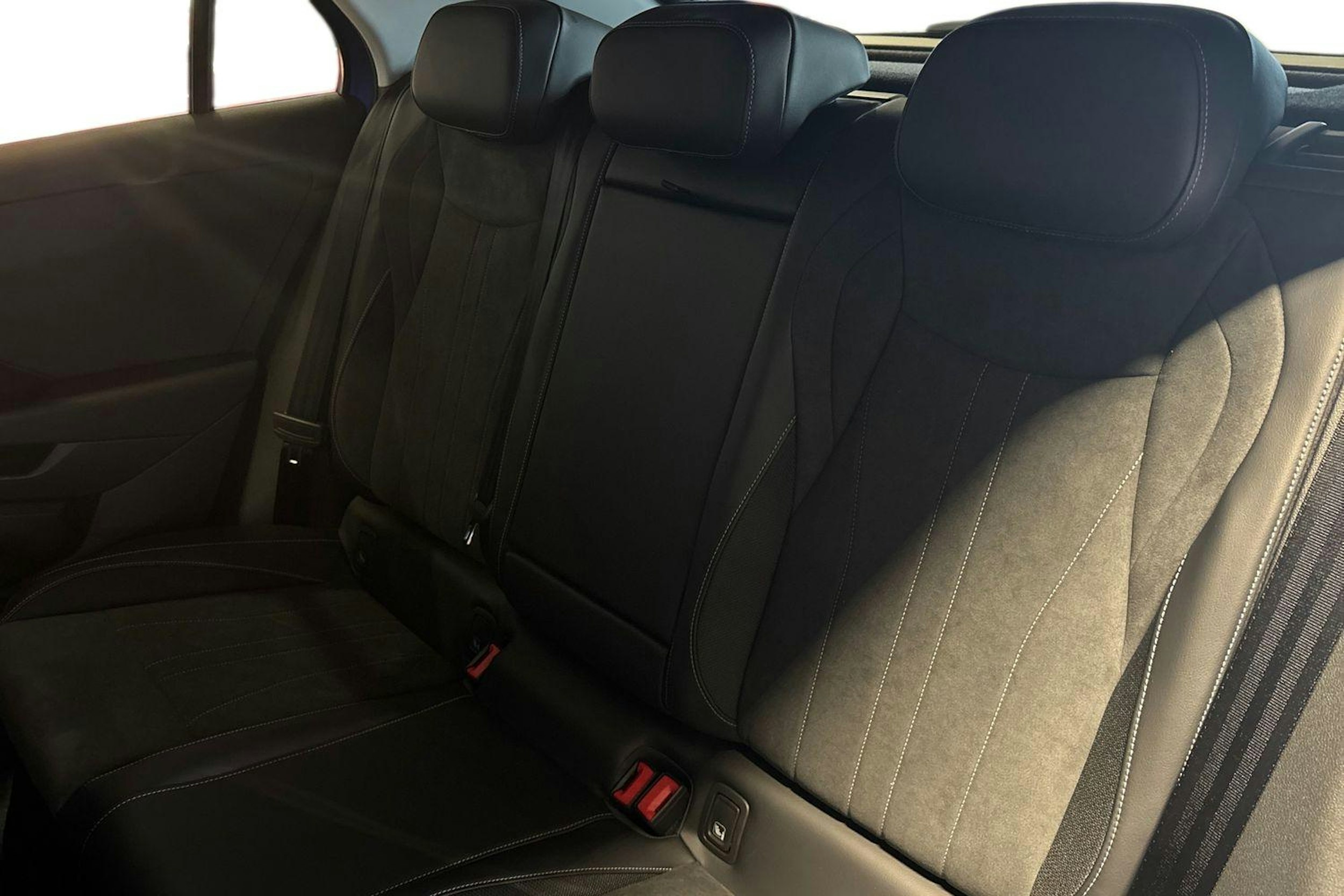 sininen Volkswagen T-Roc 2026 kuva 8.