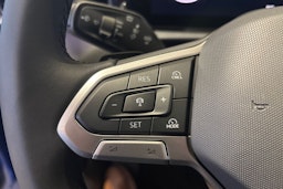 sininen Volkswagen T-Roc 2026 kuva 12.