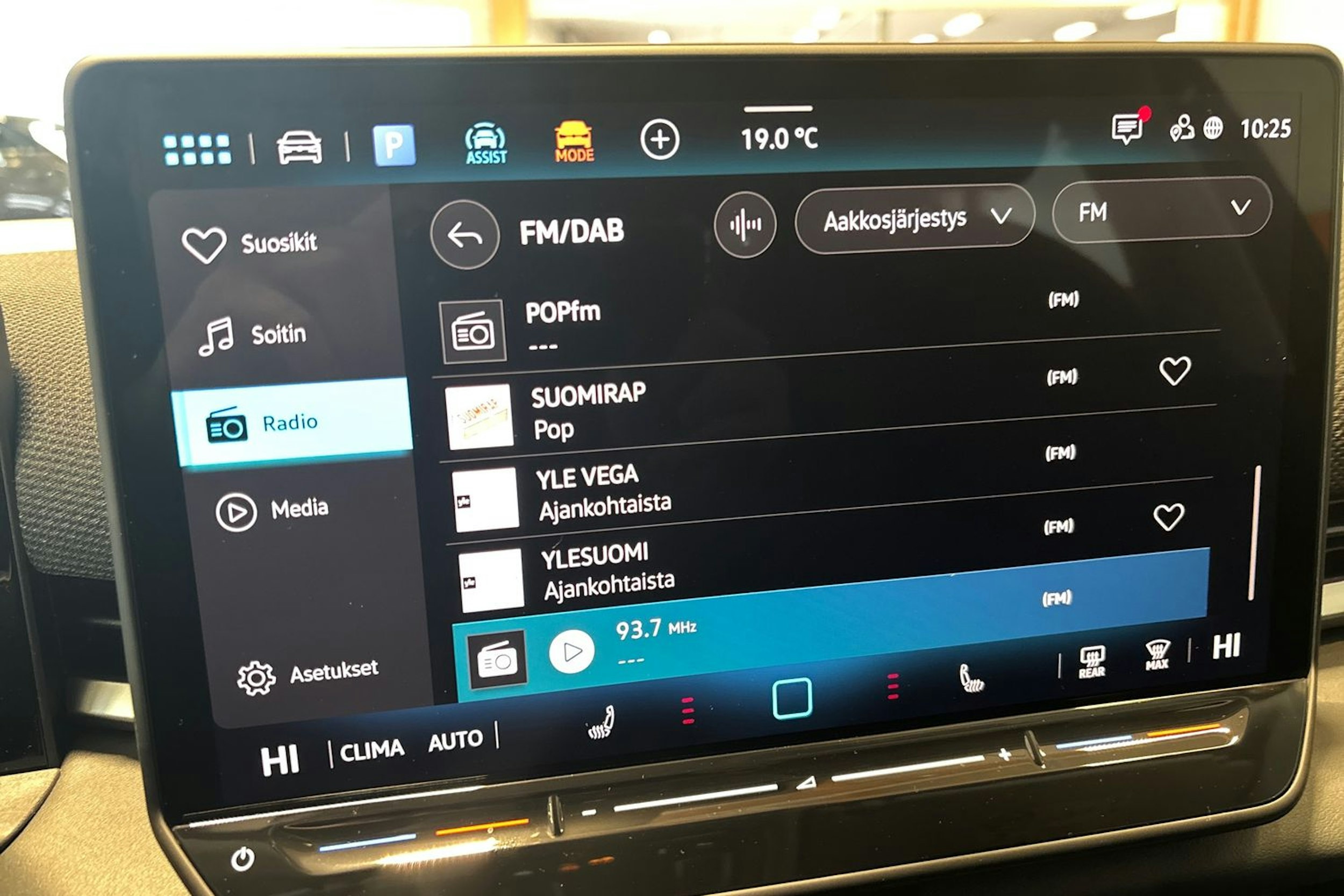 punainen Volkswagen T-Roc 2026 kuva 15.