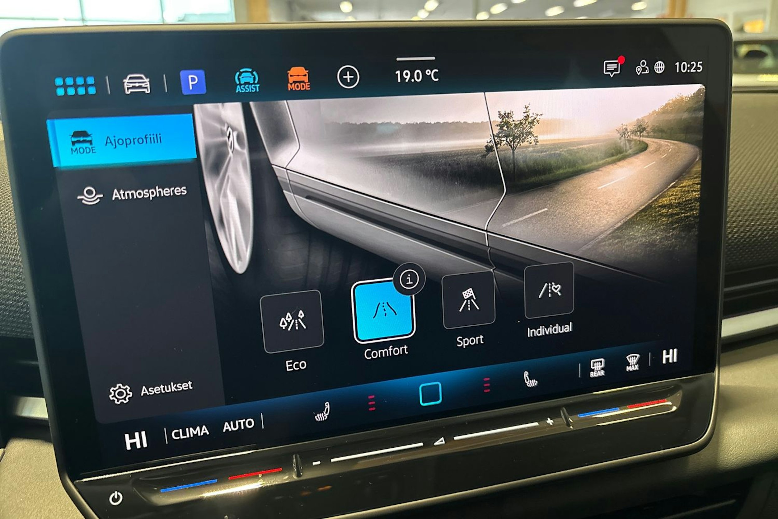 punainen Volkswagen T-Roc 2026 kuva 17.