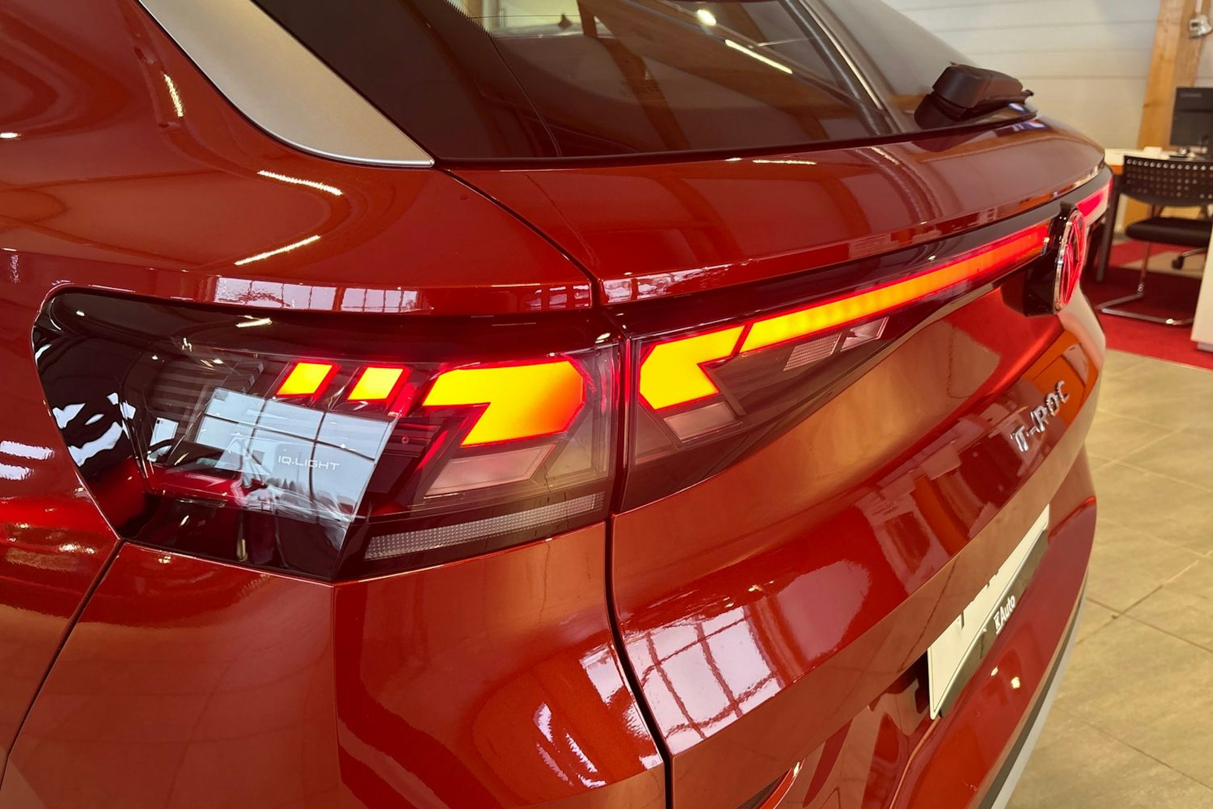 punainen Volkswagen T-Roc 2026 kuva 27.