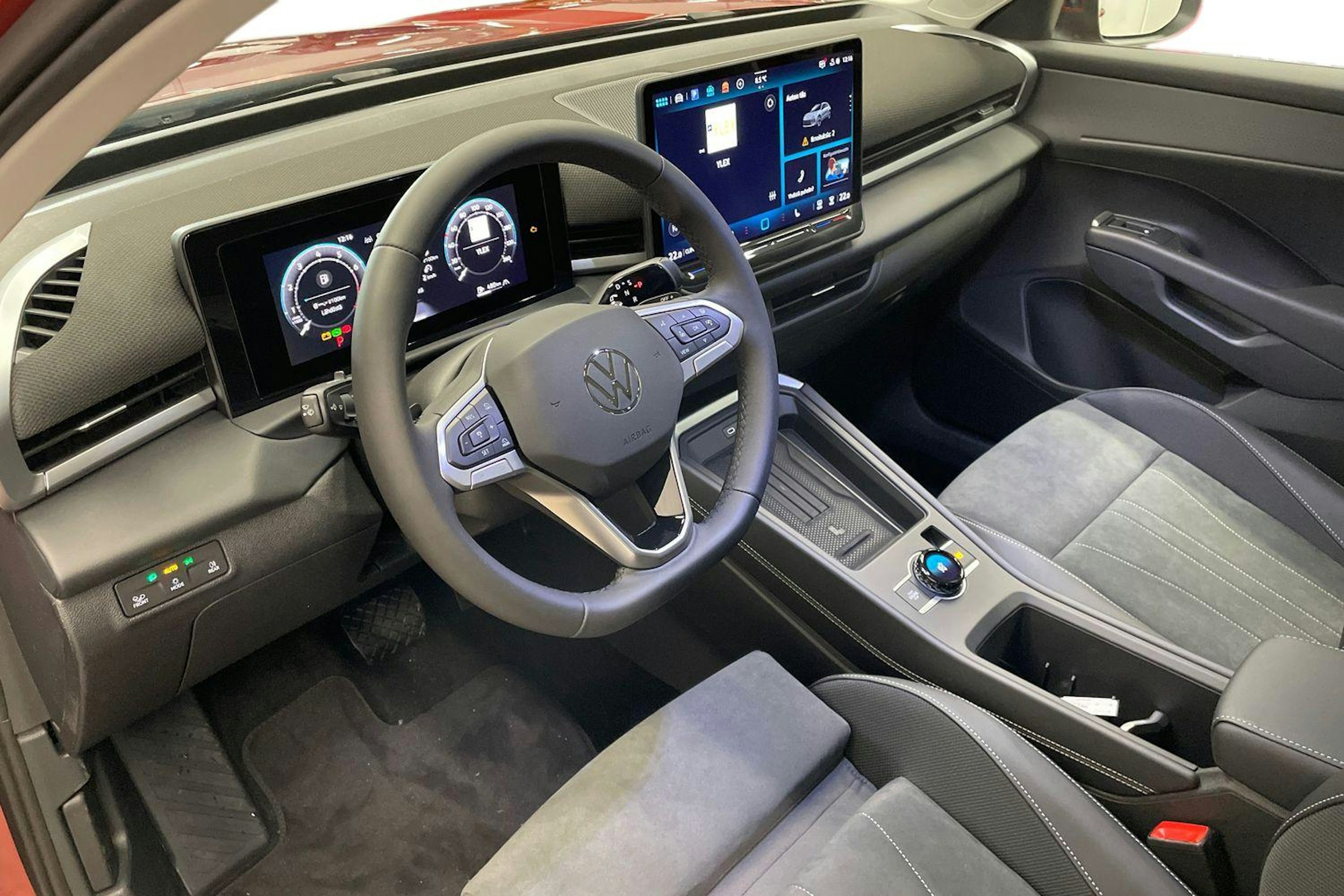 punainen Volkswagen T-Roc 2026 kuva 6.