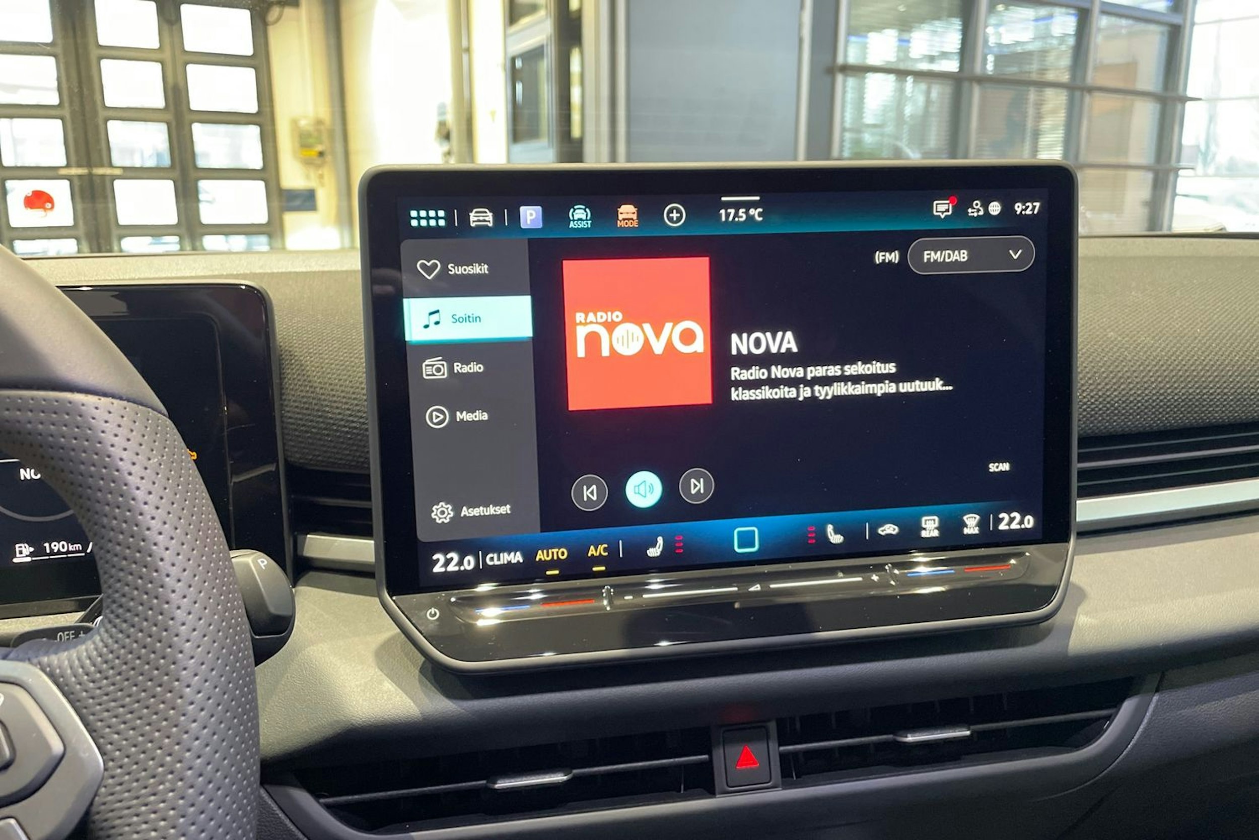 met. punainen Volkswagen T-Roc 2026 kuva 13.