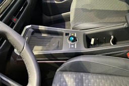 met. punainen Volkswagen T-Roc 2026 kuva 14.