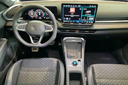 valkoinen Volkswagen T-Roc 2025 kuva 7.