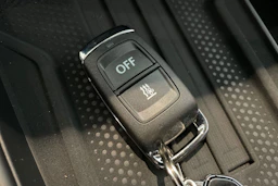 valkoinen Volkswagen T-Roc 2025 kuva 20.