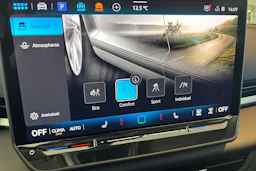 sininen Volkswagen T-Roc 2026 kuva 22.