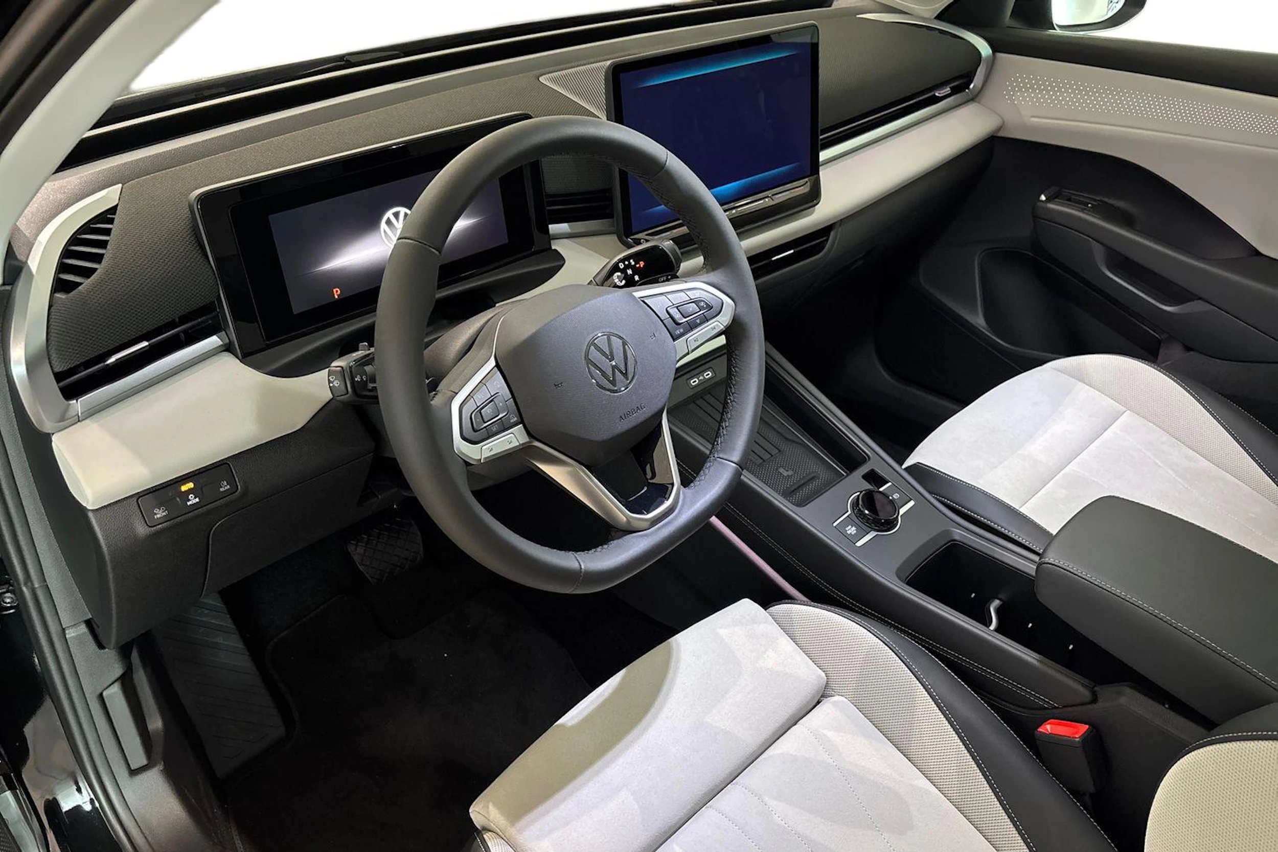 musta Volkswagen T-Roc 2026 kuva 6.