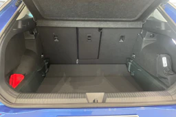 sininen Volkswagen T-Roc 2026 kuva 11.