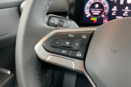 harmaa Volkswagen T-Roc 2026 kuva 16.