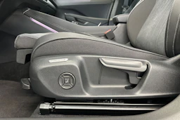 harmaa Volkswagen T-Roc 2026 kuva 16.