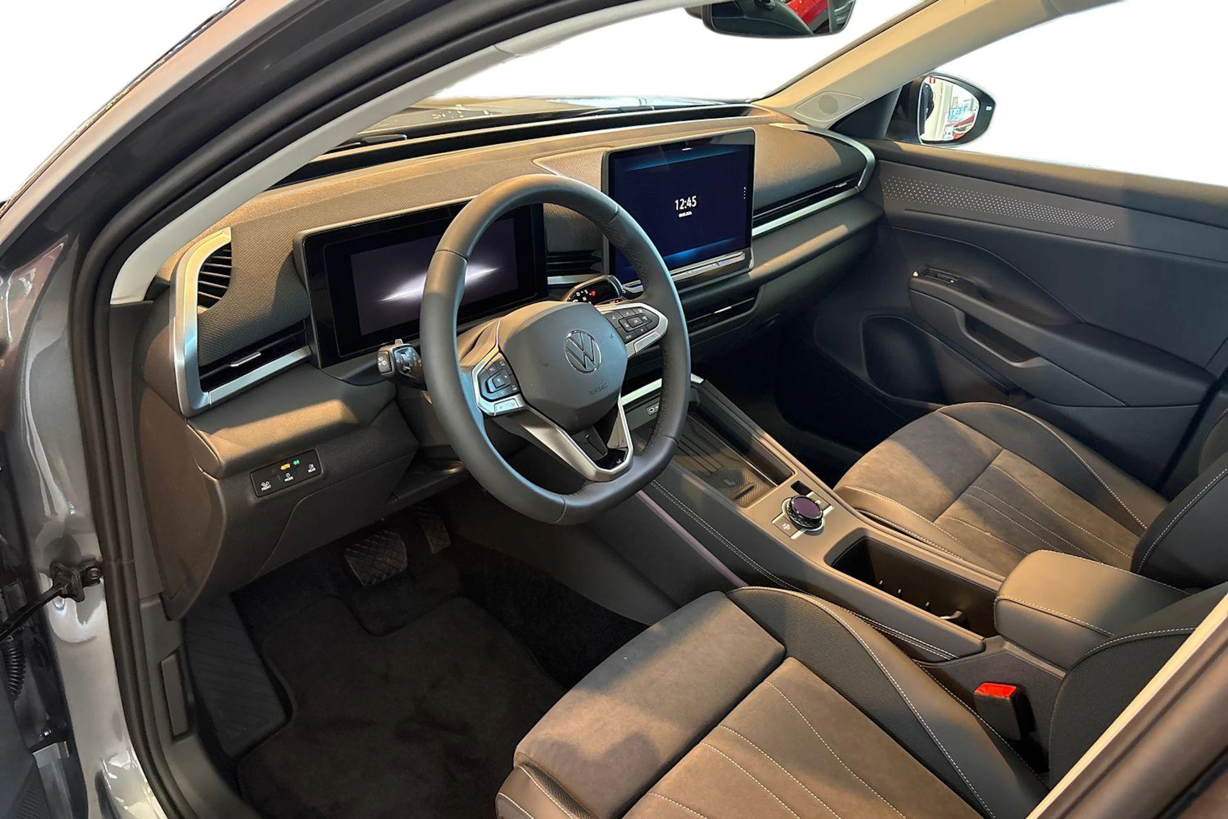 harmaa Volkswagen T-Roc 2026 kuva 6.