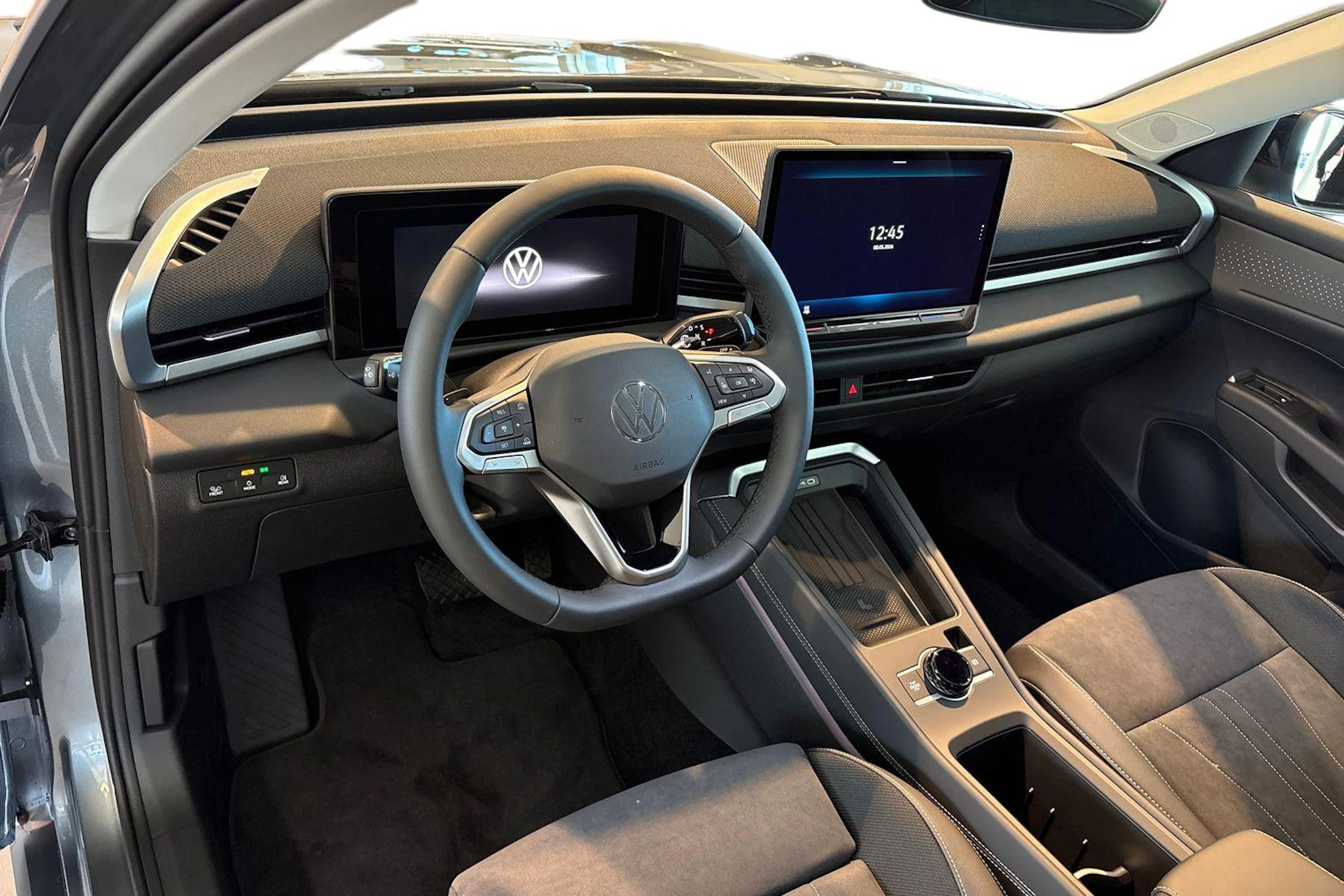 harmaa Volkswagen T-Roc 2026 kuva 7.