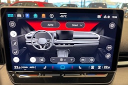 keltainen Volkswagen T-Roc 2026 kuva 19.