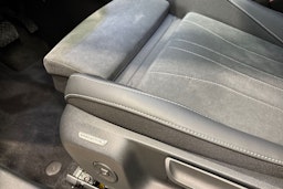 keltainen Volkswagen T-Roc 2026 kuva 28.