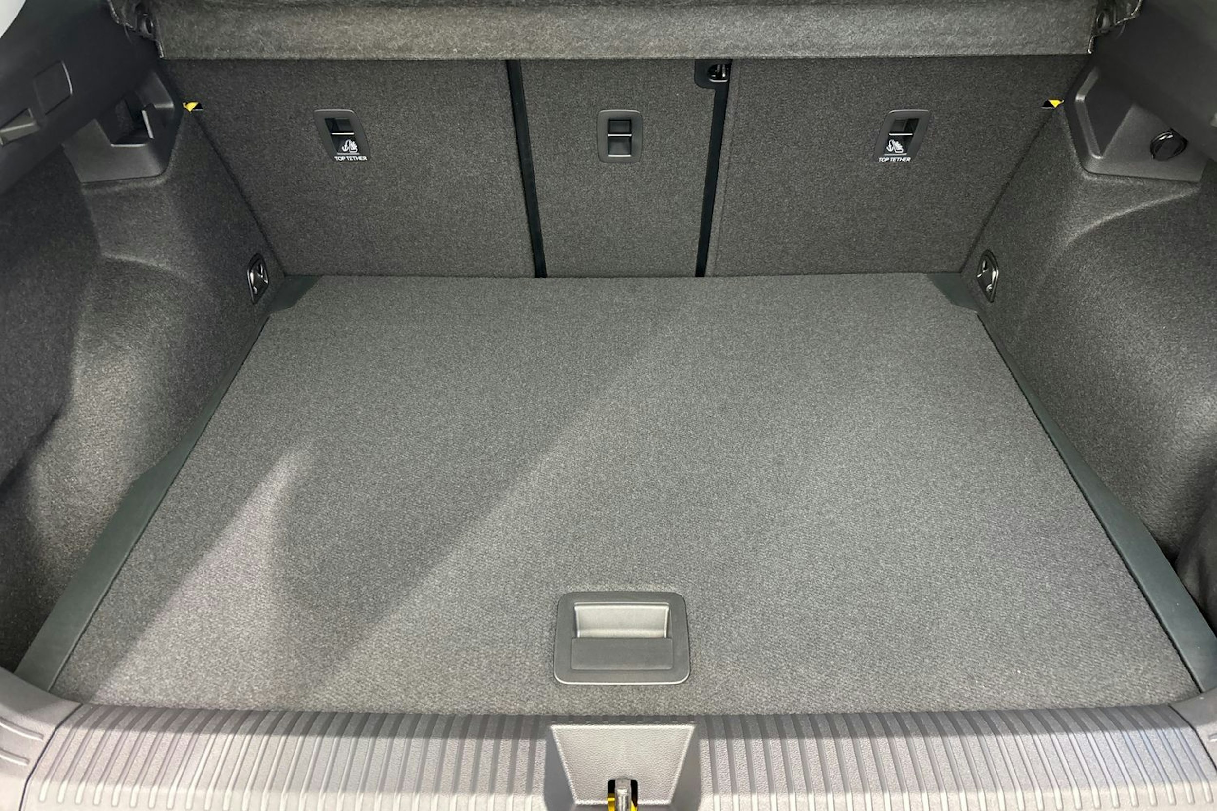 keltainen Volkswagen T-Roc 2026 kuva 29.