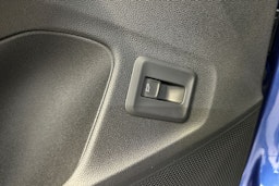 sininen Volkswagen T-Roc 2026 kuva 14.