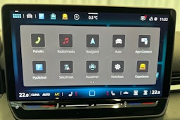 sininen Volkswagen T-Roc 2026 kuva 22.