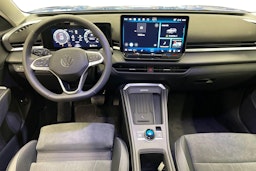 sininen Volkswagen T-Roc 2026 kuva 7.