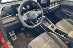 punainen Volkswagen T-Roc 2026 kuva 6.