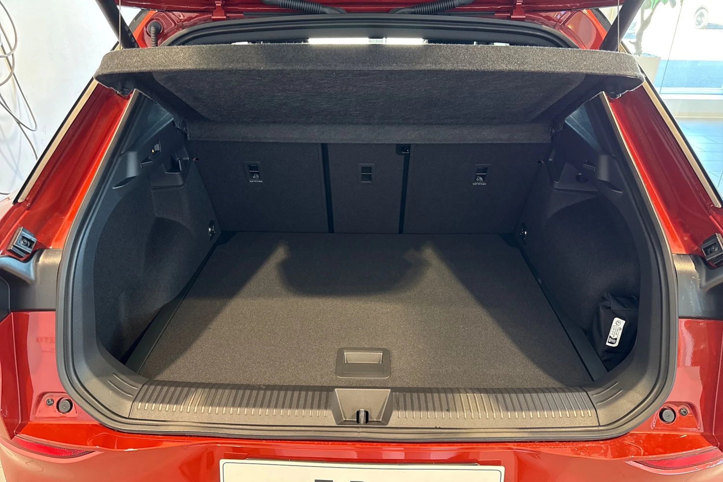 punainen Volkswagen T-Roc 2026 kuva 11.