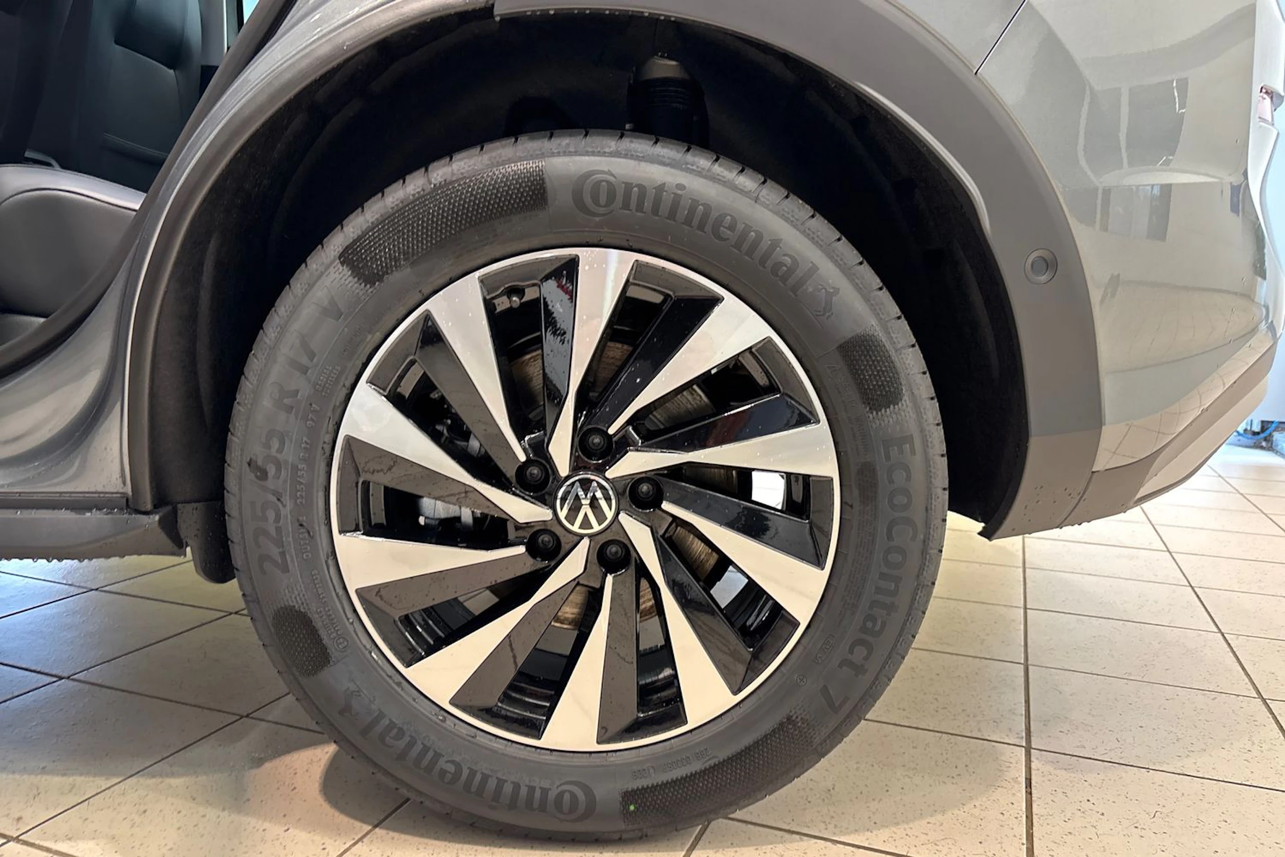 harmaa Volkswagen T-Roc 2026 kuva 10.