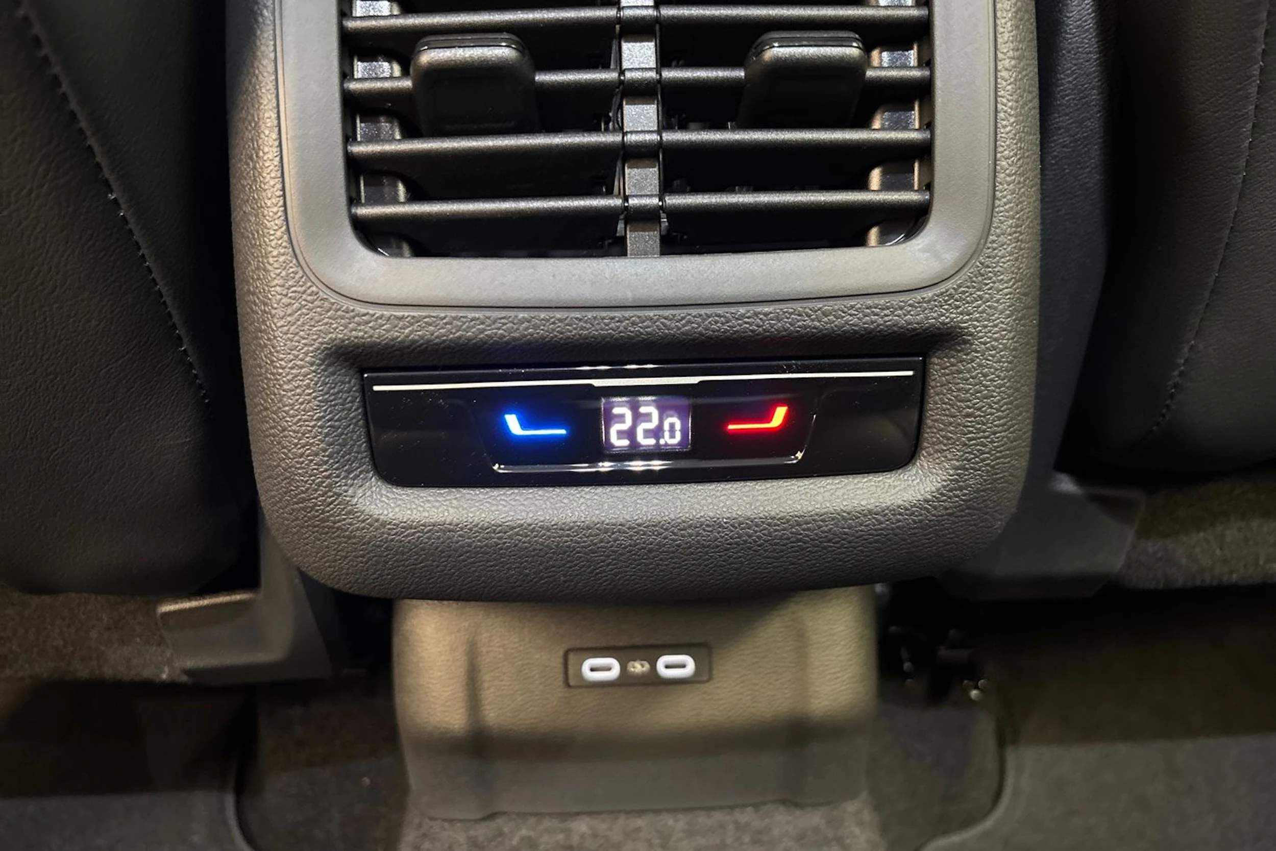 harmaa Volkswagen T-Roc 2026 kuva 11.