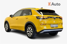 keltainen Volkswagen T-Roc 2026 kuva 2.