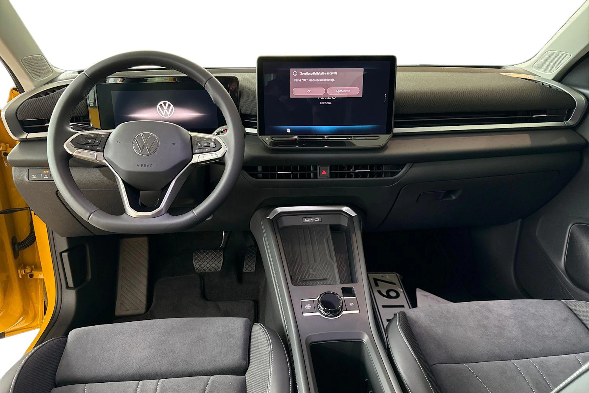 keltainen Volkswagen T-Roc 2026 kuva 7.