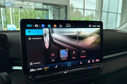 keltainen Volkswagen T-Roc 2026 kuva 14.