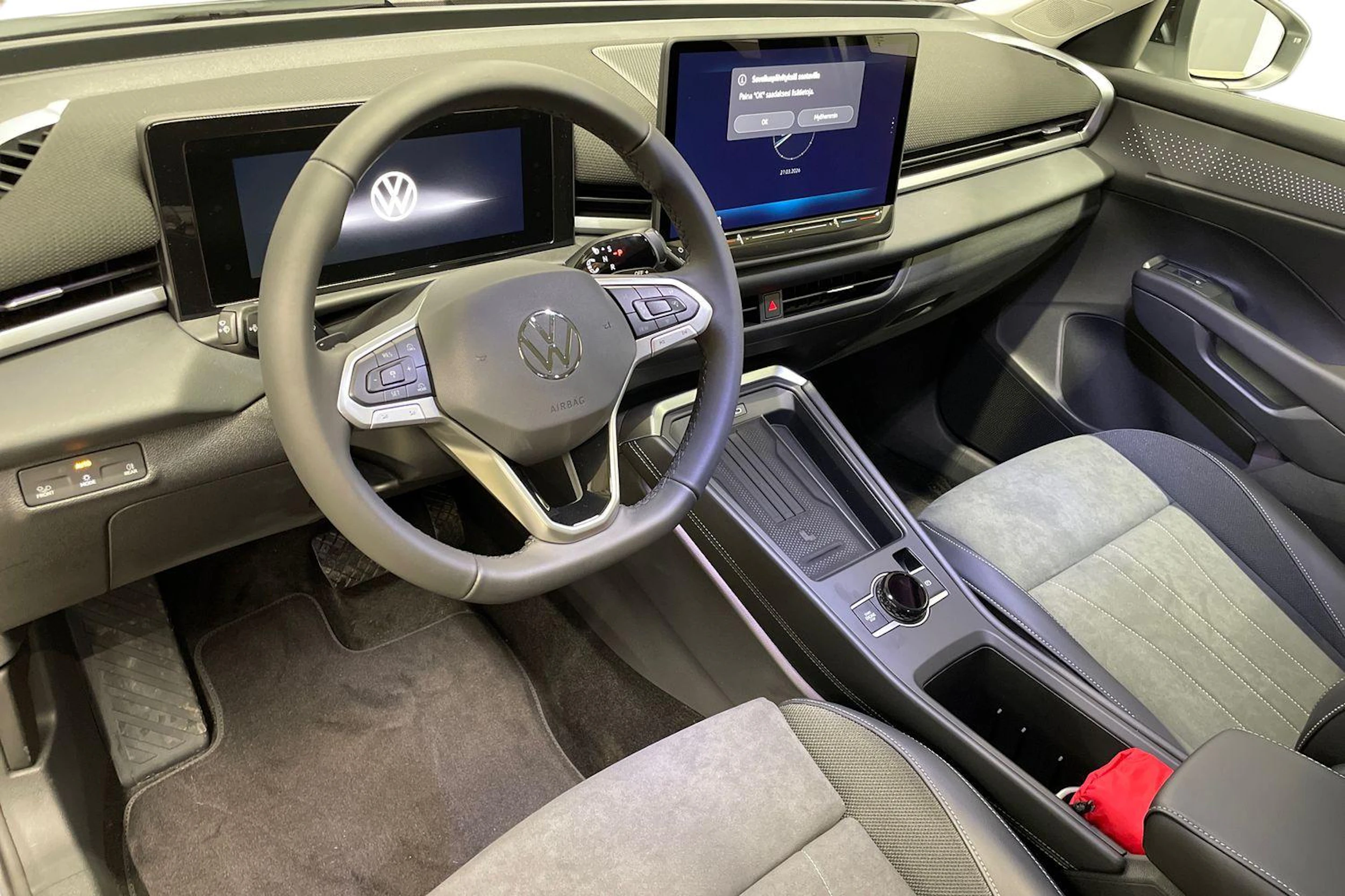 valkoinen Volkswagen T-Roc 2026 kuva 6.