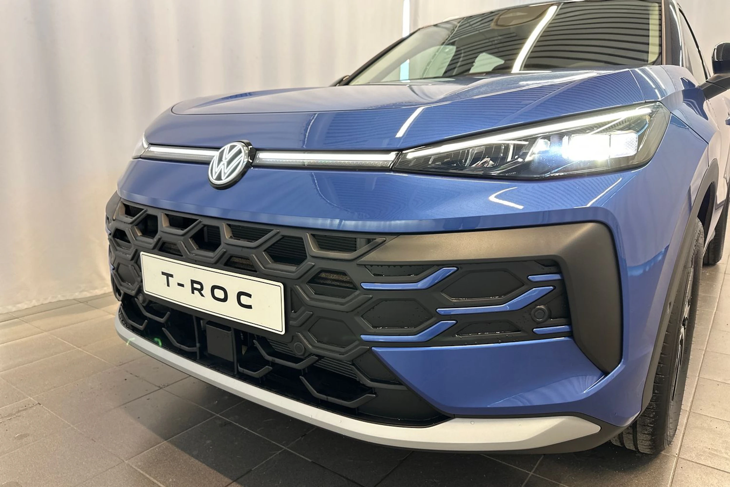 sininen Volkswagen T-Roc 2026 kuva 31.