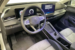 valkoinen Volkswagen T-Roc 2026 kuva 6.