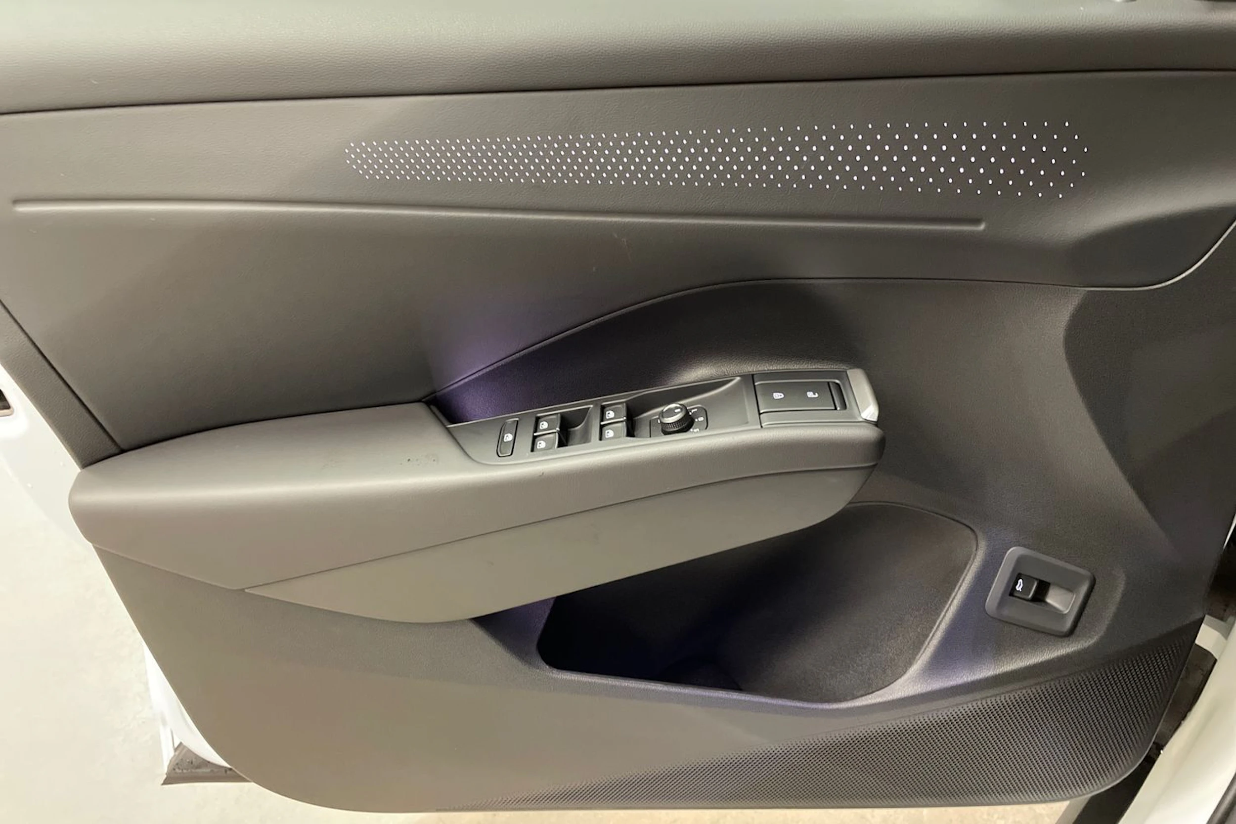 valkoinen Volkswagen T-Roc 2026 kuva 15.