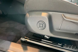 sininen Volkswagen T-Roc 2026 kuva 11.