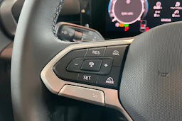 sininen Volkswagen T-Roc 2026 kuva 15.