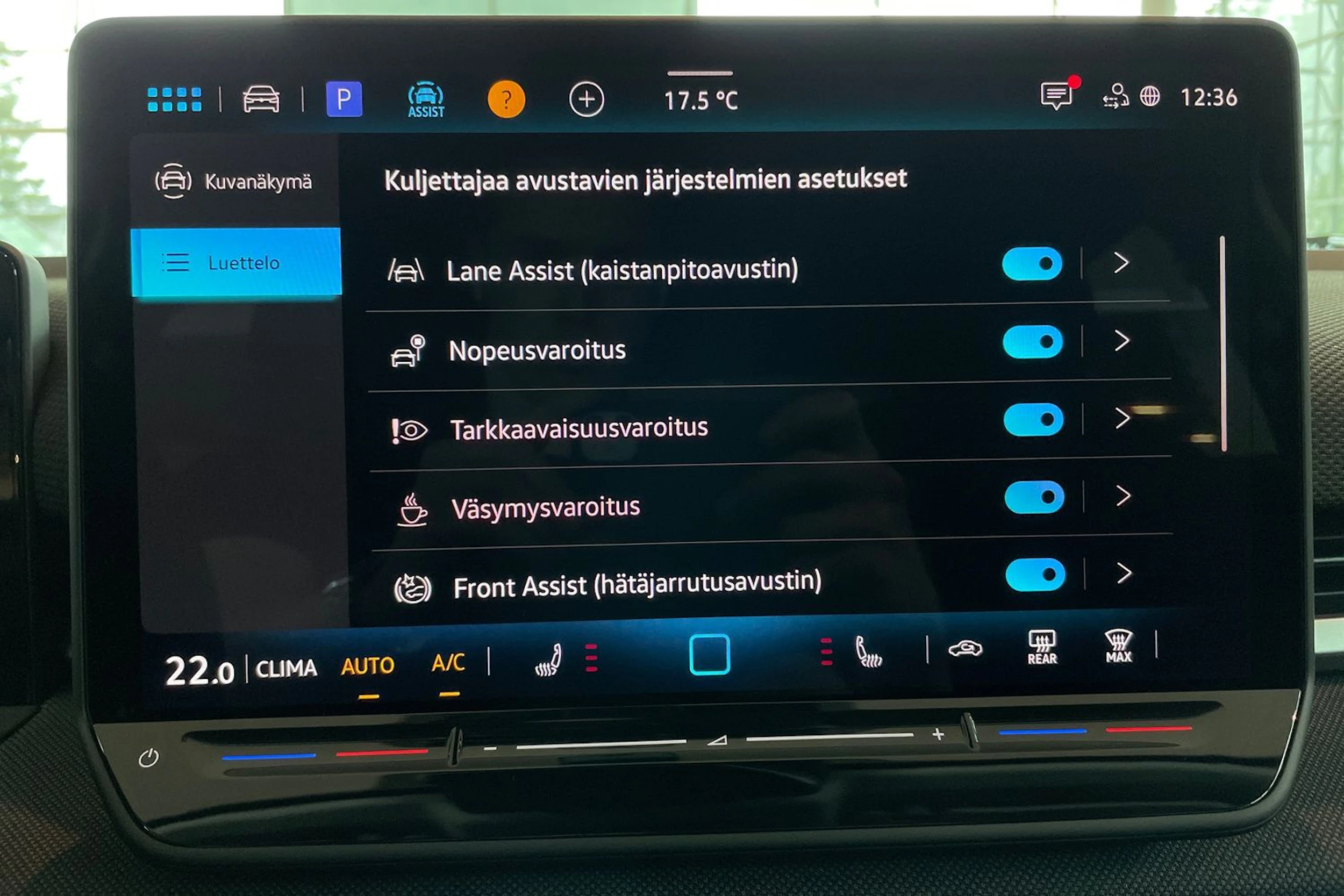 sininen Volkswagen T-Roc 2026 kuva 24.