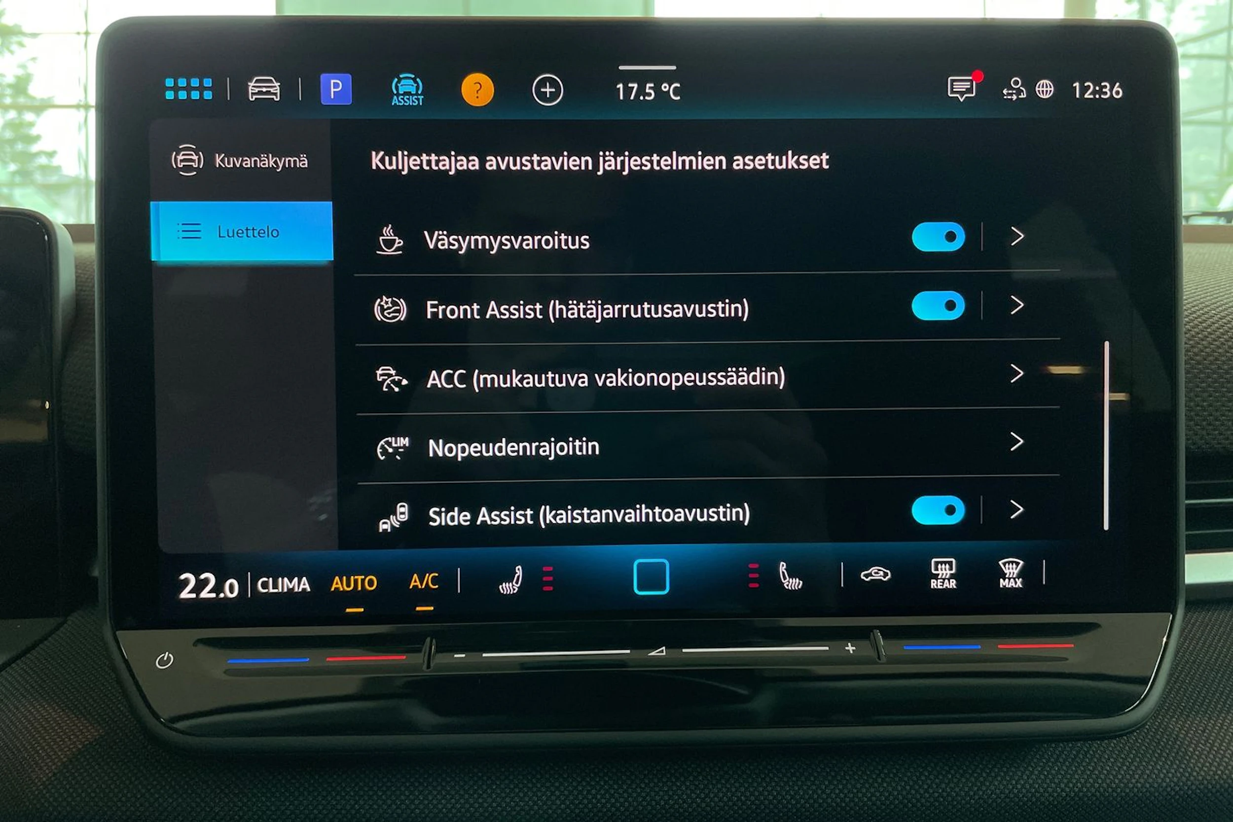 sininen Volkswagen T-Roc 2026 kuva 25.
