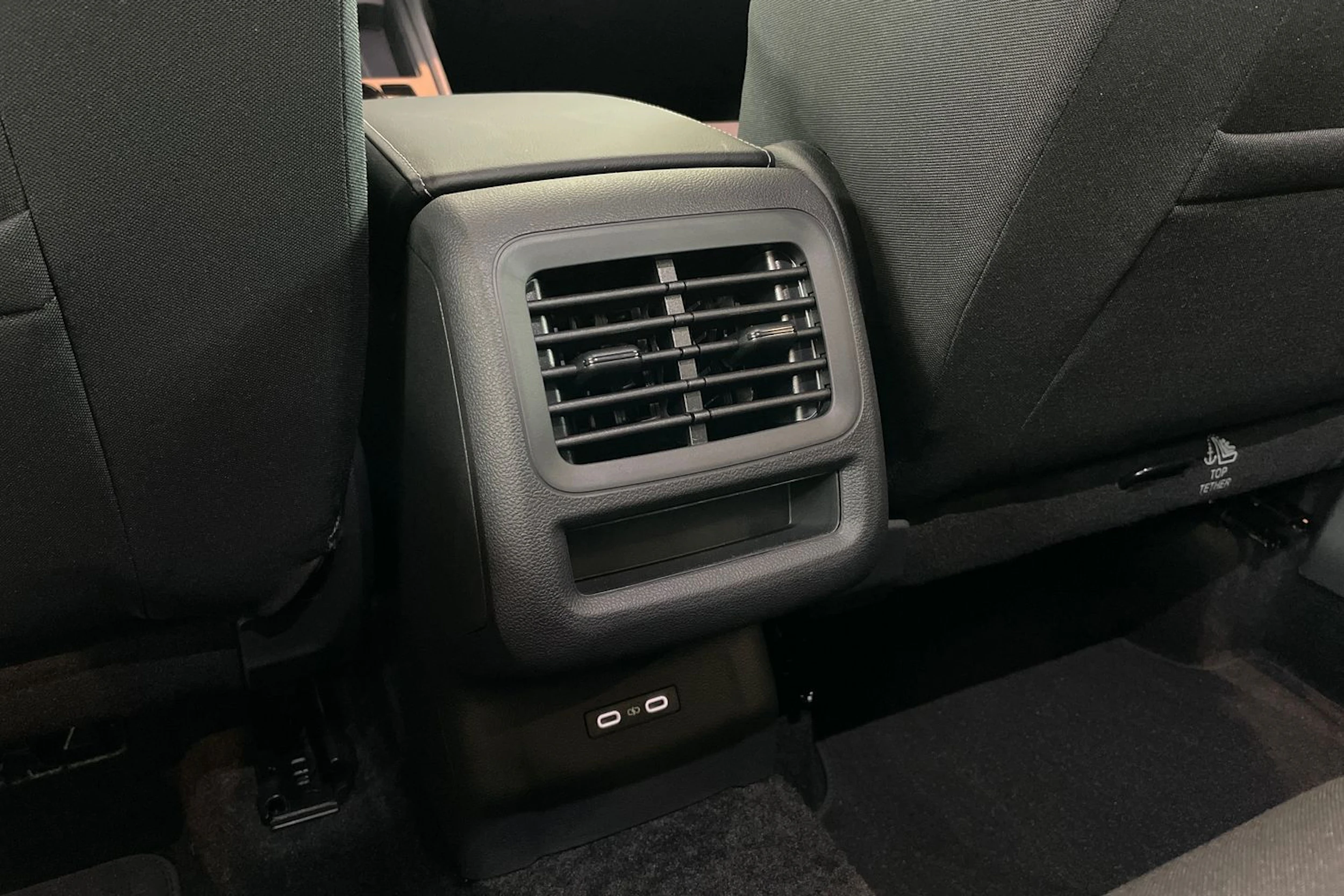 sininen Volkswagen T-Roc 2026 kuva 28.
