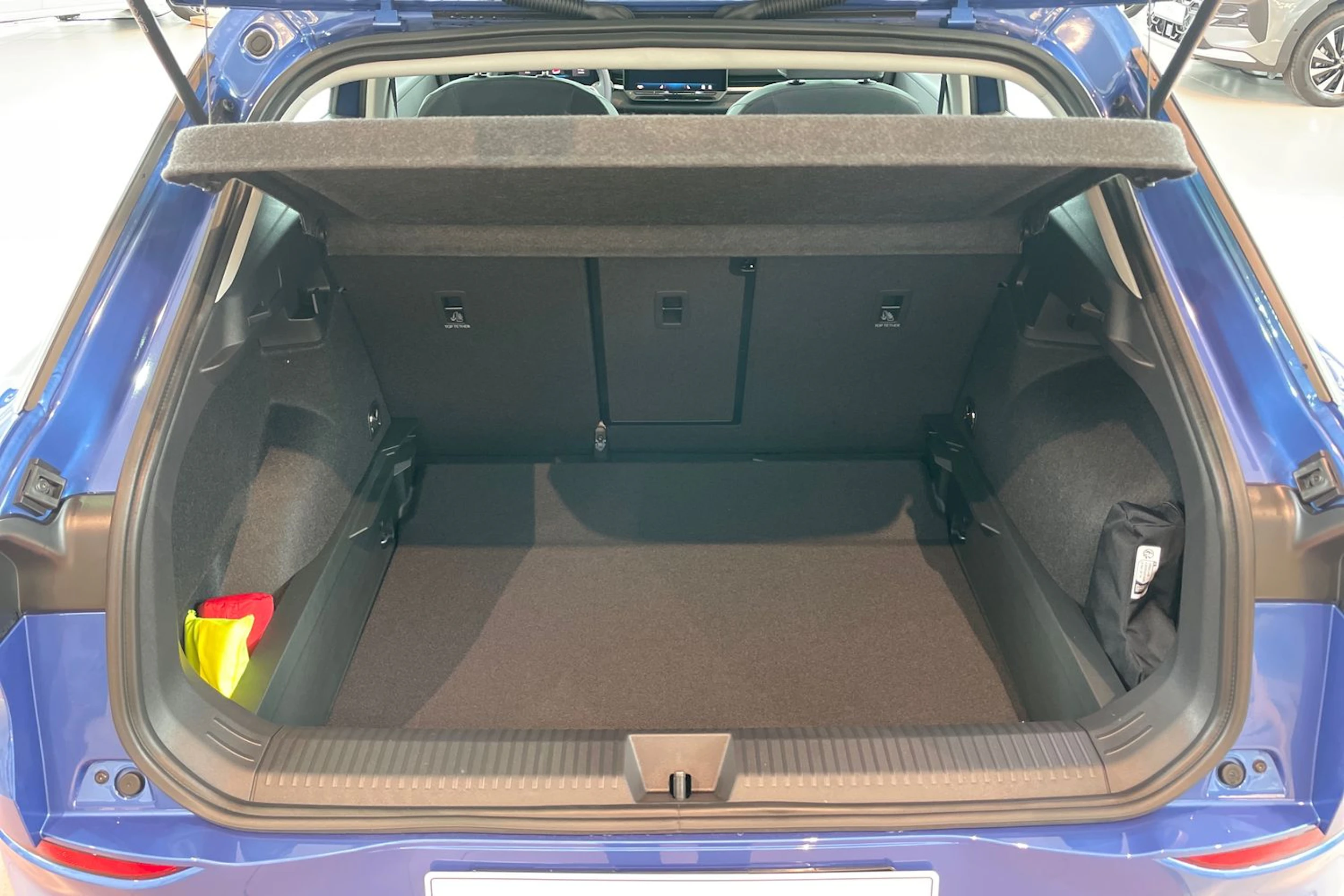 sininen Volkswagen T-Roc 2026 kuva 30.