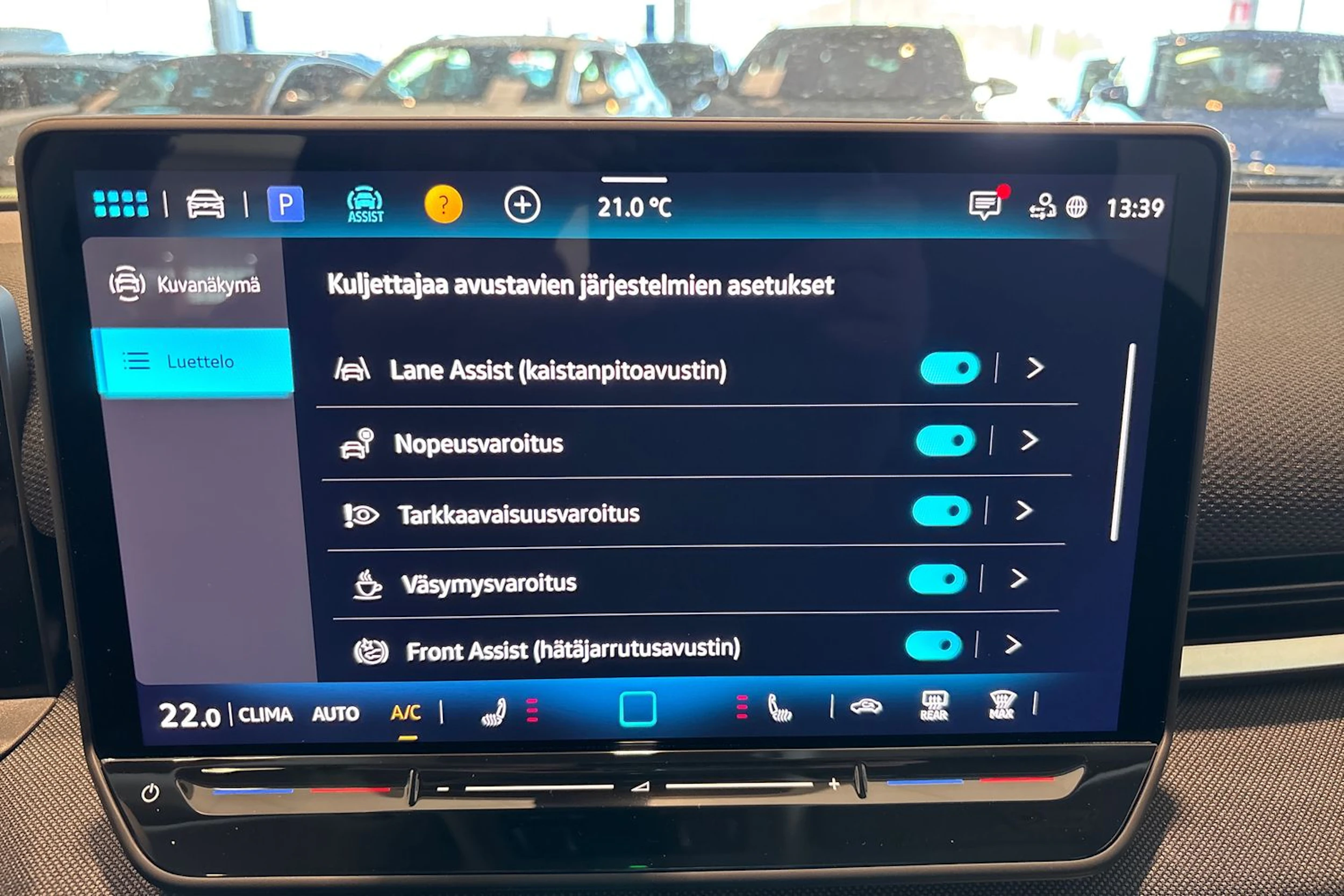 valkoinen Volkswagen T-Roc 2026 kuva 17.