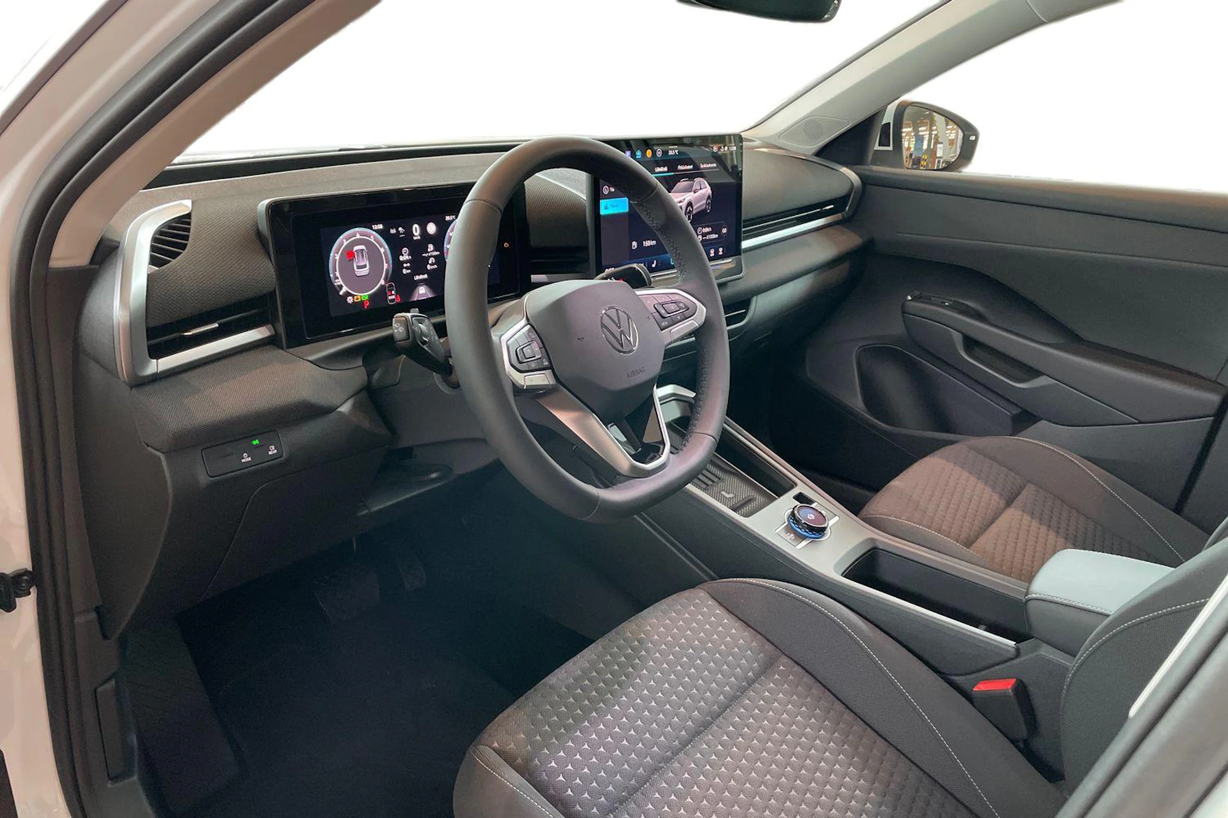 valkoinen Volkswagen T-Roc 2026 kuva 6.