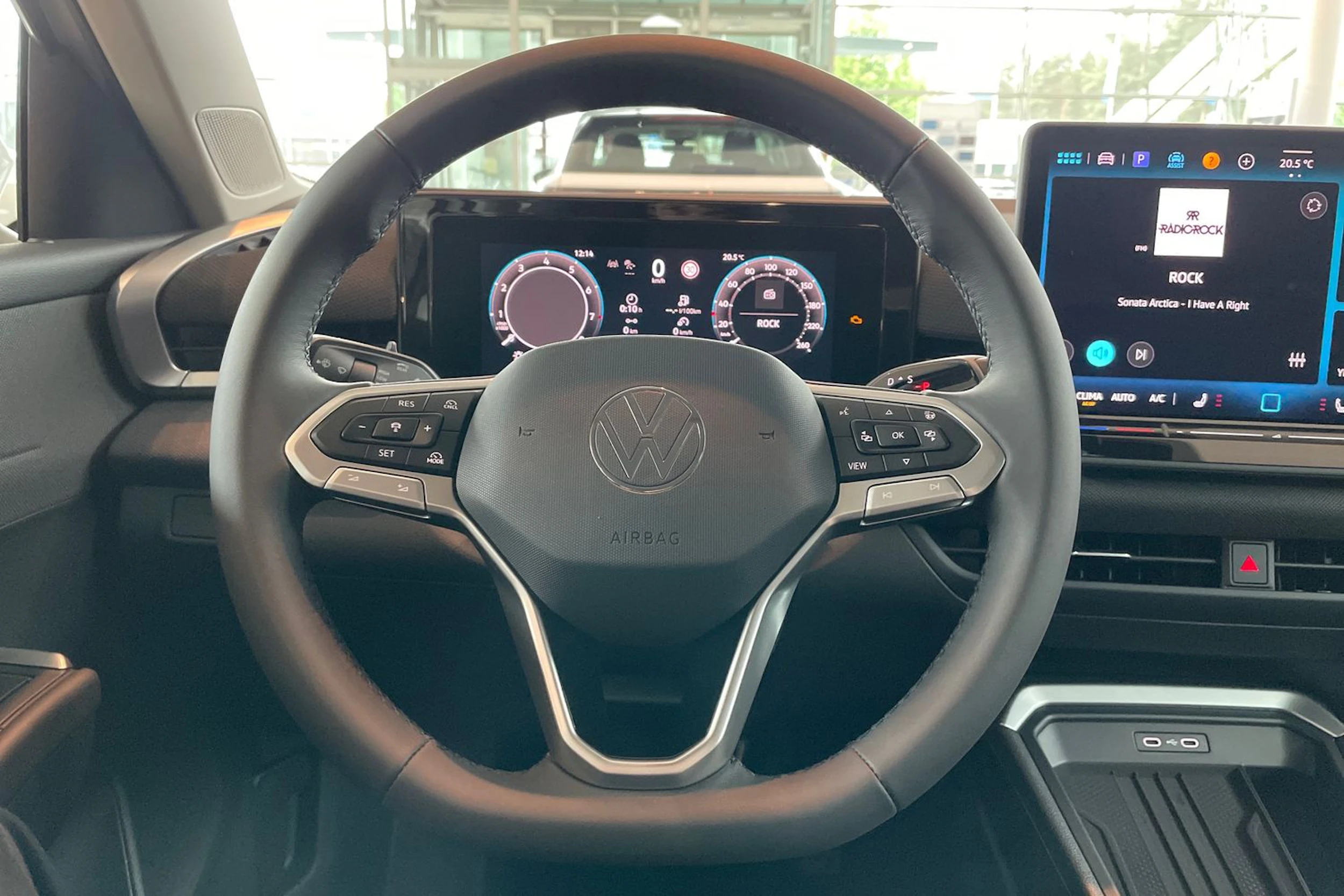 valkoinen Volkswagen T-Roc 2026 kuva 14.