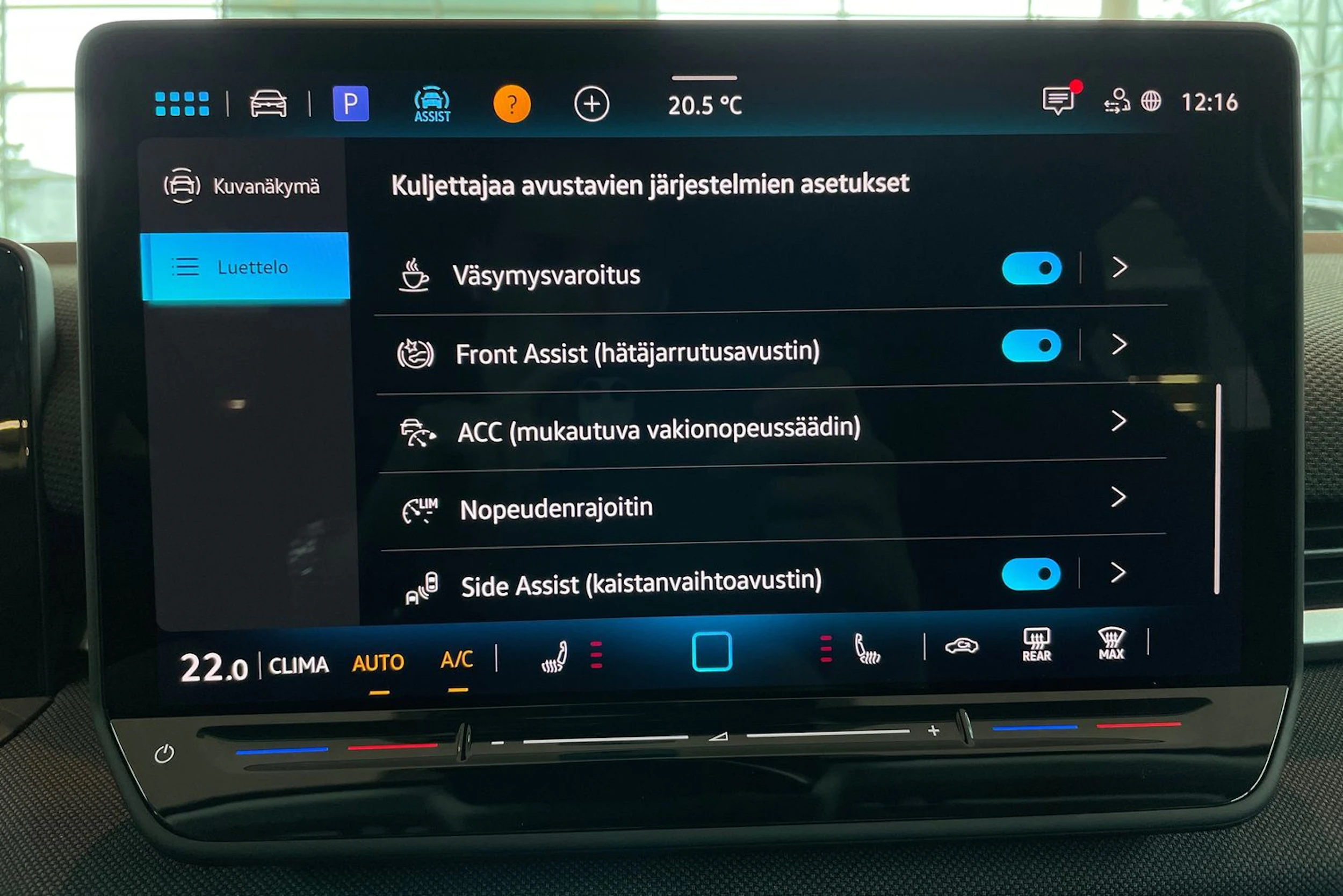 valkoinen Volkswagen T-Roc 2026 kuva 24.