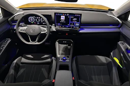 keltainen Volkswagen T-Roc 2026 kuva 7.