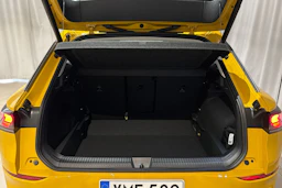 keltainen Volkswagen T-Roc 2026 kuva 10.