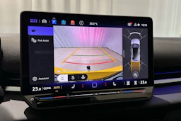keltainen Volkswagen T-Roc 2026 kuva 21.